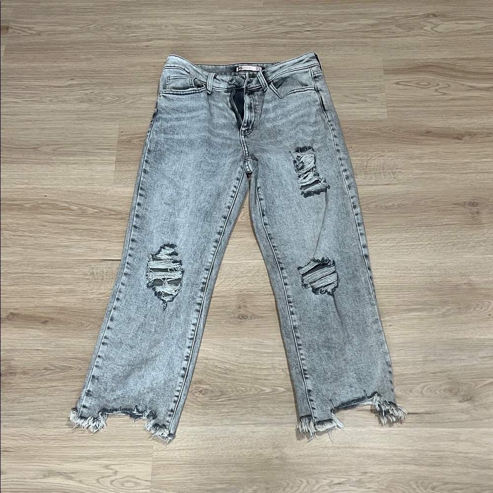 SO Women's Distressed Light Gray High Rise Straight
